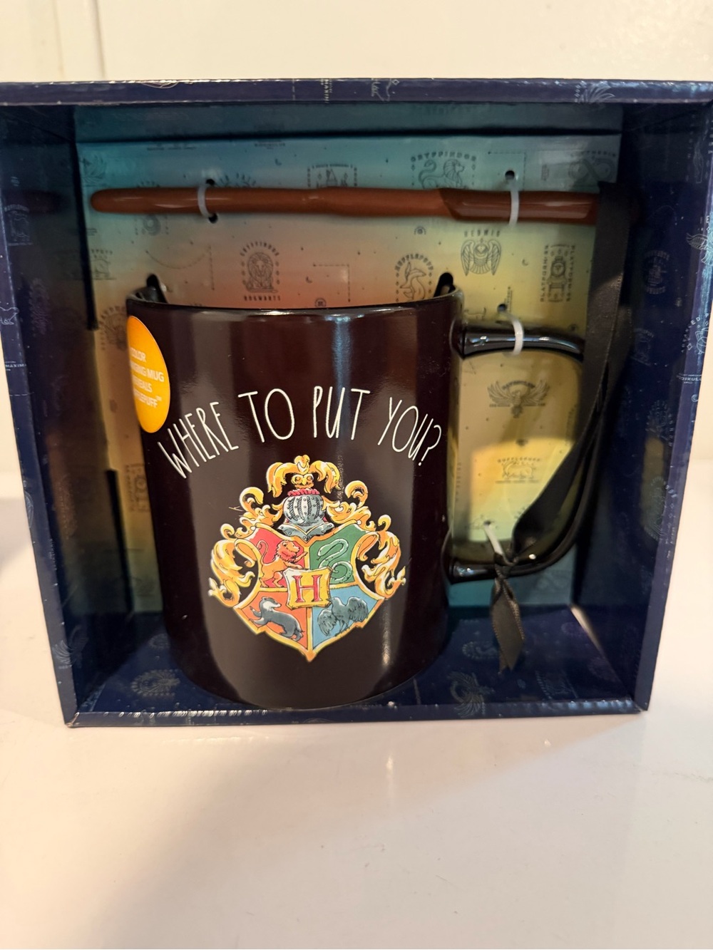 Harry Potter Hogwarts Crest Black Mug with Wand